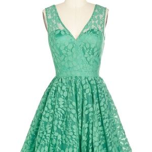 Modcloth “Darling, Please” dress, size 12 EUC